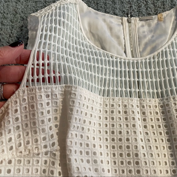 Elie Tahari White Eyelet Lined  Sheath dress size 4 from Saks Fifth Avenue - Picture 5 of 7